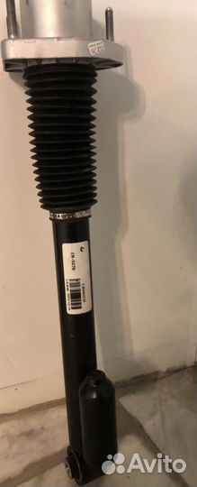 Амортизатор задний Range Rover Vogue L405 LR045270