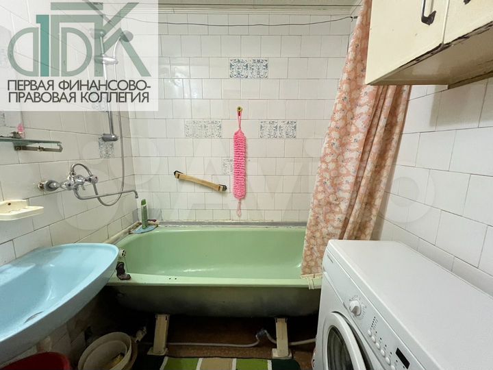 2-к. квартира, 52 м², 4/9 эт.