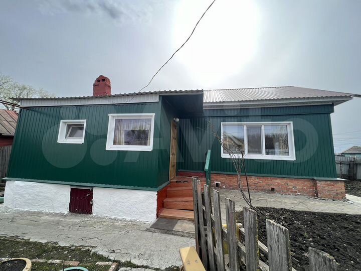 Дом 63 м² на участке 4 сот.