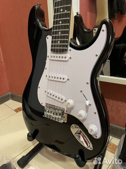 Электрогитара с комбиком + аксессуары