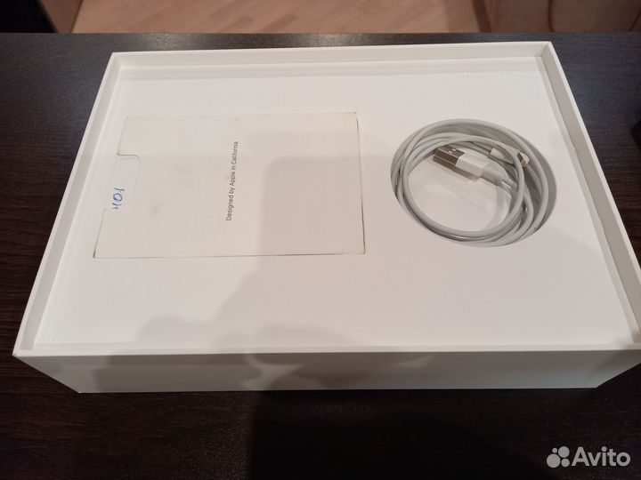 Планшет iPad 6th generation WI-FI + Cellular 32 гб