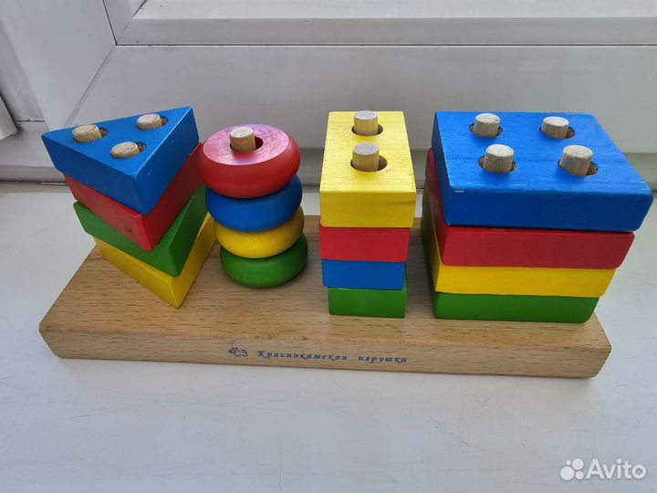 Развивающие игрушки для малышей пакетом