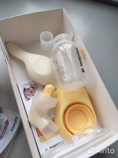 Молокоотсос medela ручной