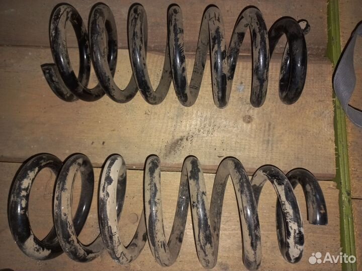 Пружины передние mitsubishi pajero 3, 4