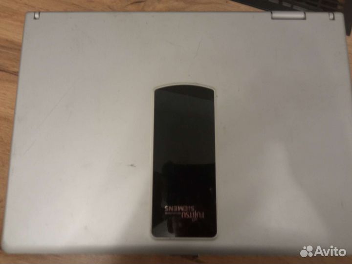 Fujitsu siemens amilo PA 1538