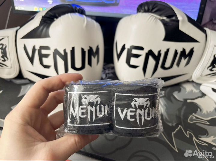 Боксёрский перчатки venom