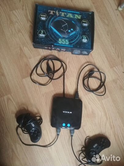 Игровая приставка titan