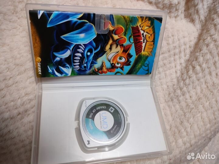 Крэш битва титанов PSP