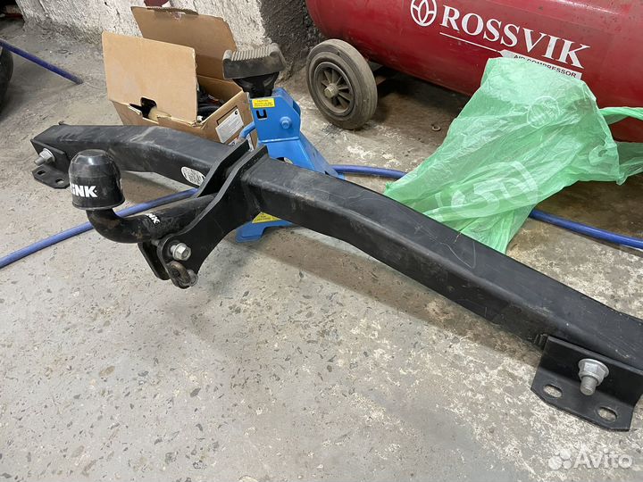 Фаркоп на volkswagen touareg 2