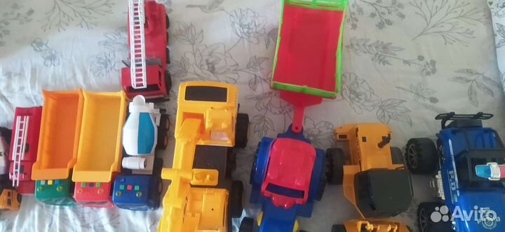 Трактор с прицепом, машинки