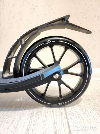 Самокат складной новый на больших колёсах