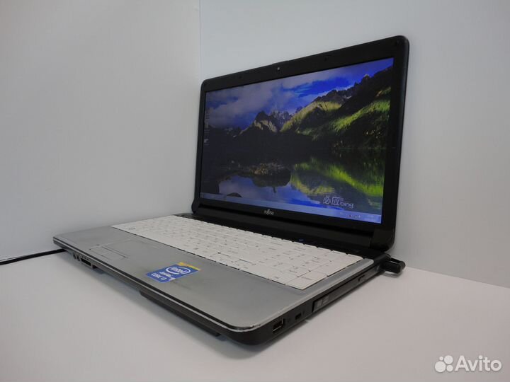 Ноутбук intel Core i3