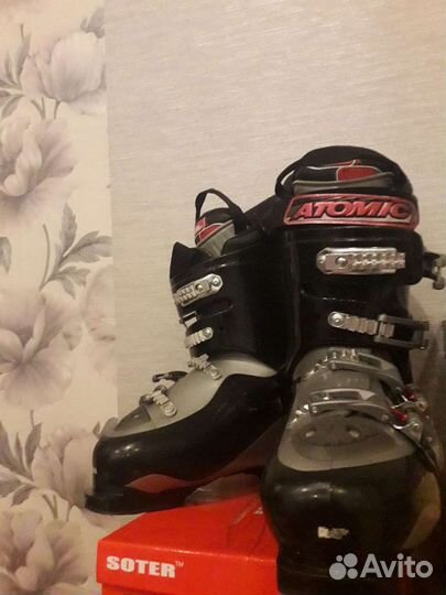 Горнолыжные ботинки