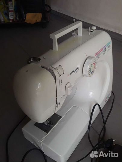 Японская швейная машина Jaguar 333