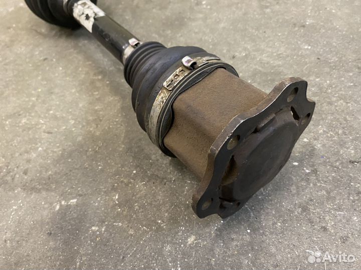 Привод Audi A4 B8