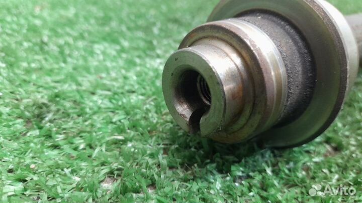 Вал масляного насоса Volkswagen Passat B5 APU 1.8