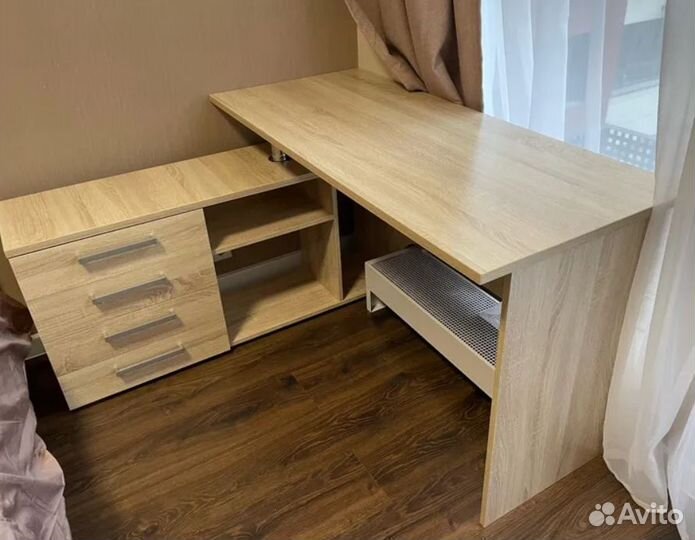 Стол компьютерный новый угловой