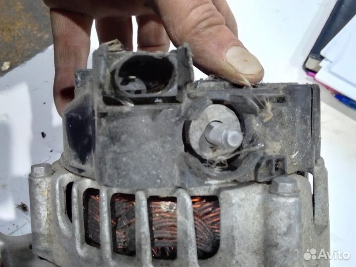 Вольво S60 генератор 30644628