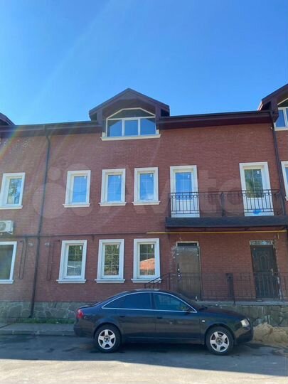 Таунхаус 134,5 м² на участке 1 сот.