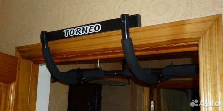 Турник в дверной проем Torneo