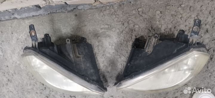 Передние фары на priora бу