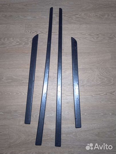 Молдинги на двери нижние Шевроле Круз