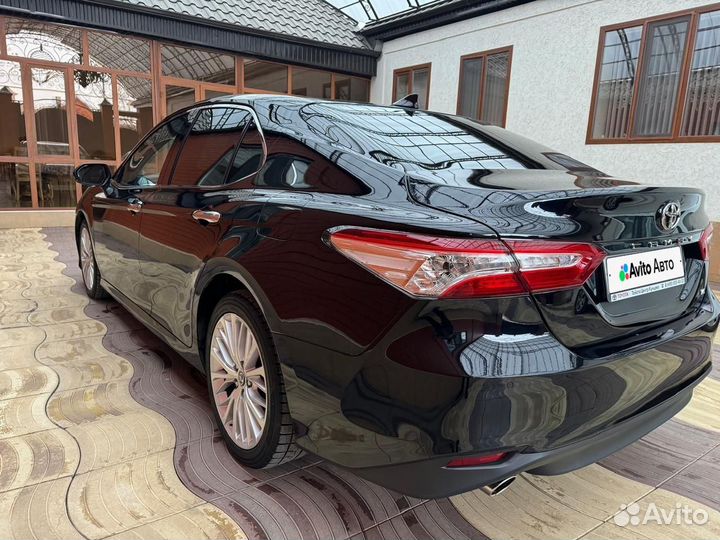 Toyota Camry 2.5 AT, 2020, 120 000 км