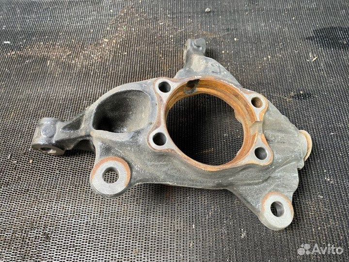 Кулак поворотный левый мазда 6 gj