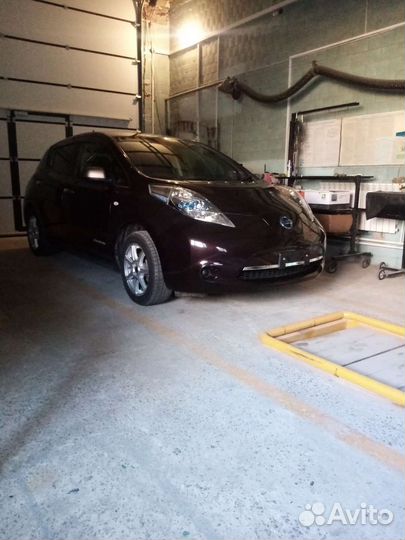 Nissan Leaf AT, 2014, 134 000 км
