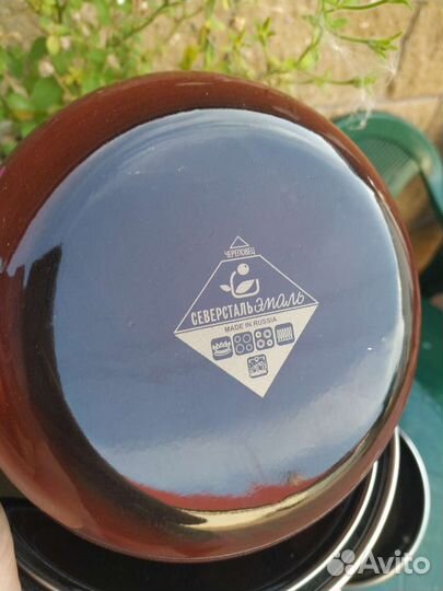 Набор эмалированных кастрюль новый