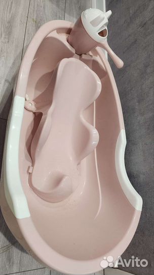 Ванночка для купания с горкой и ковшиком