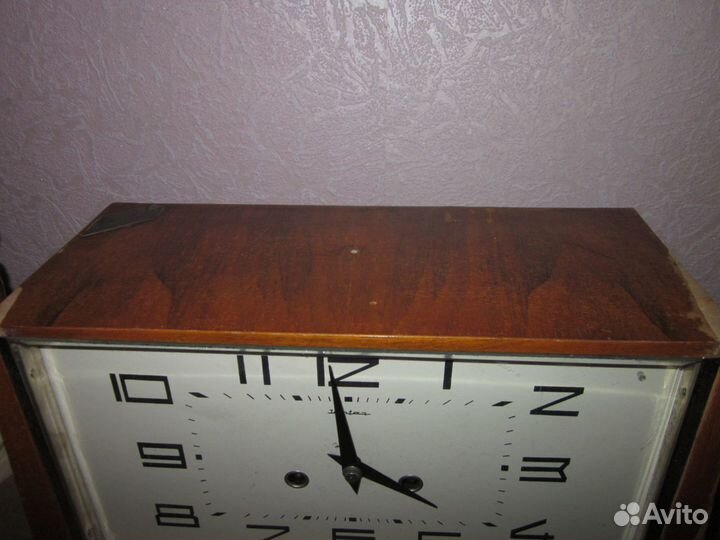 Часы с боем настольные Янтарь (СССР)