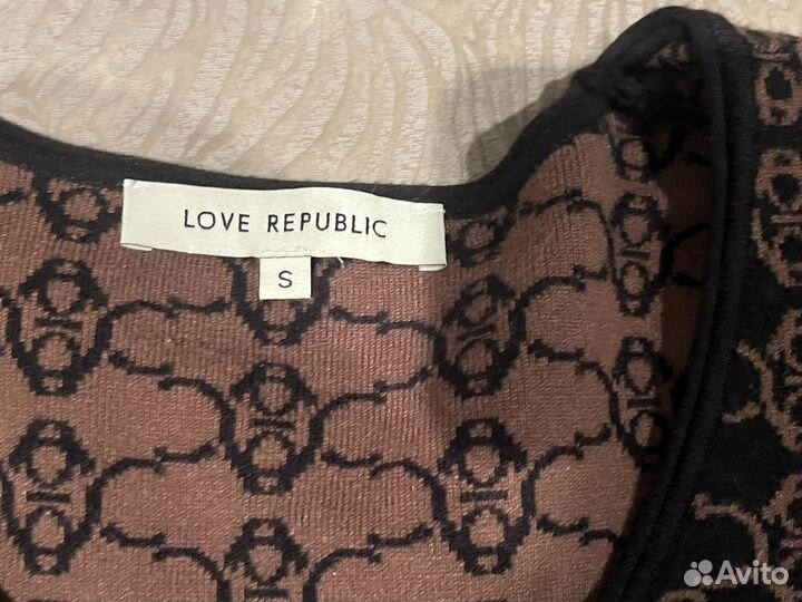 Топ с длинным рукавом