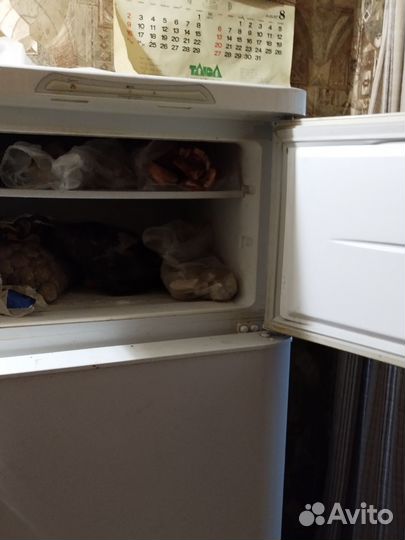 Холодильник Бирюса