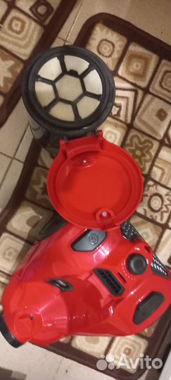 Робот пылесос полярис