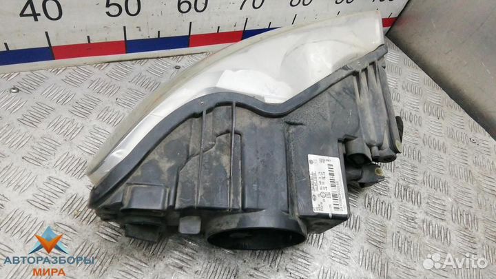 Фара левая Volkswagen Touareg 2007