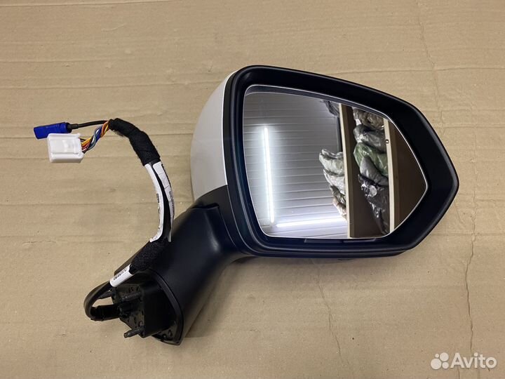 Зеркало правое Haval Jolion 10 контактов с камерой