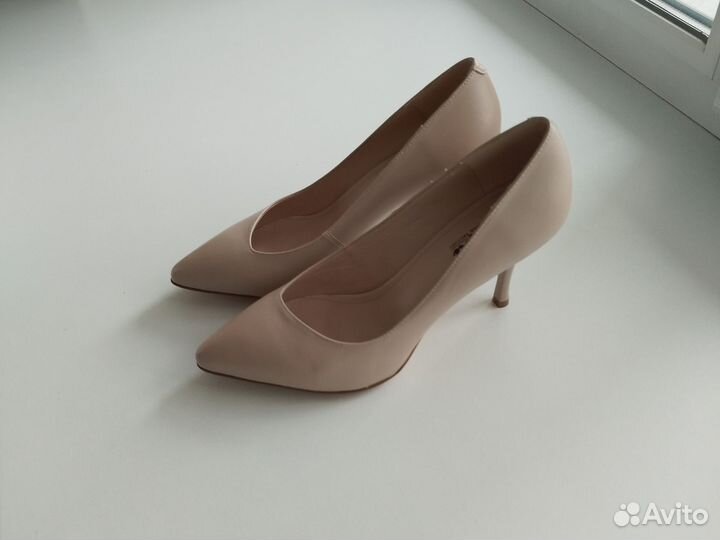 Туфли лодочки бежевые 37 кожа