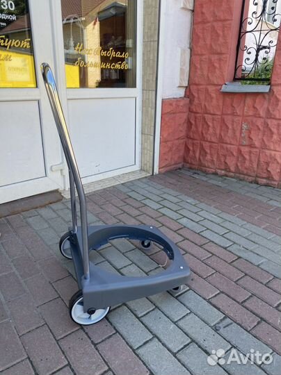 Тележка для пылесоса