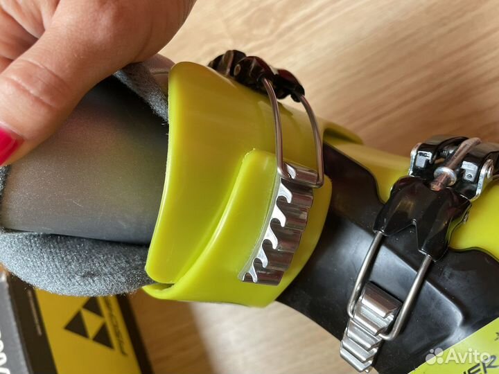 Горнолыжные ботинки детские