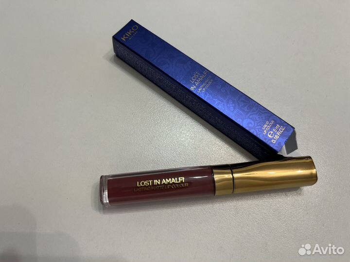Стойкая матовая губная помада Kiko