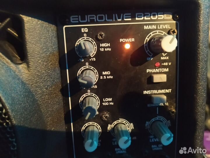 Активный монитор behringer B205D eurolive 125вт