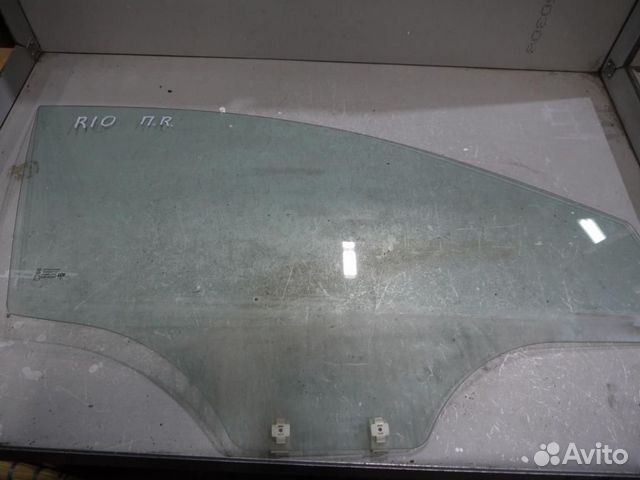 Стекло двери передней правой Kia Rio (2011-2017)
