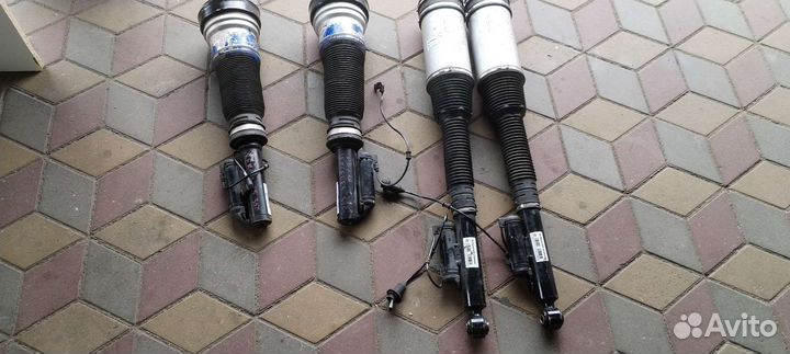 Пневмостойки mercedes w220