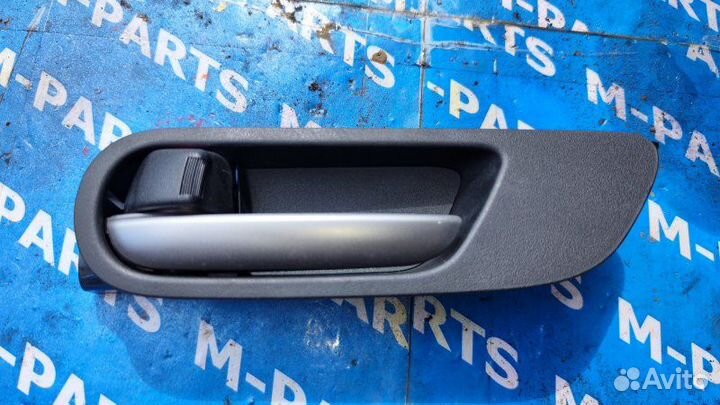 Ручка двери внутренняя передняя левая Mazda Axela