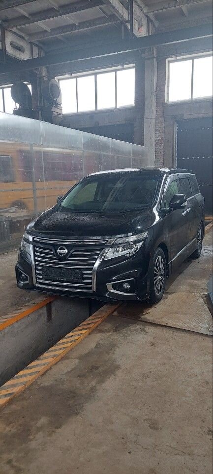 Nissan Elgrand: фото владельца