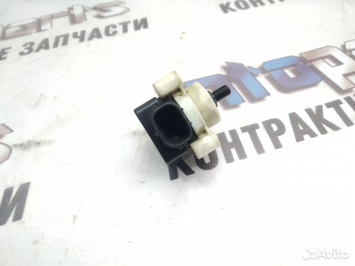 Датчик положения кузова Mitsubishi