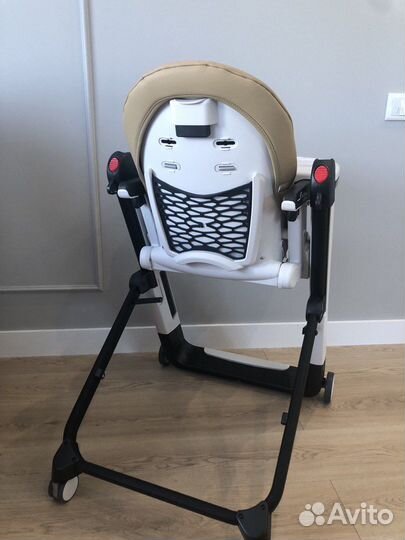 Стульчик для кормления Peg-Perego Siesta Follow Me