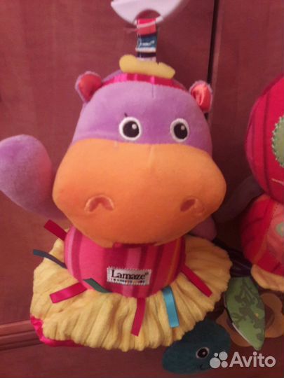 Развивающие игрушки Lamaze