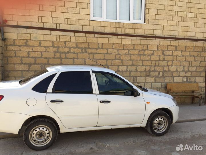 LADA Granta 1.6 МТ, 2014, 100 000 км